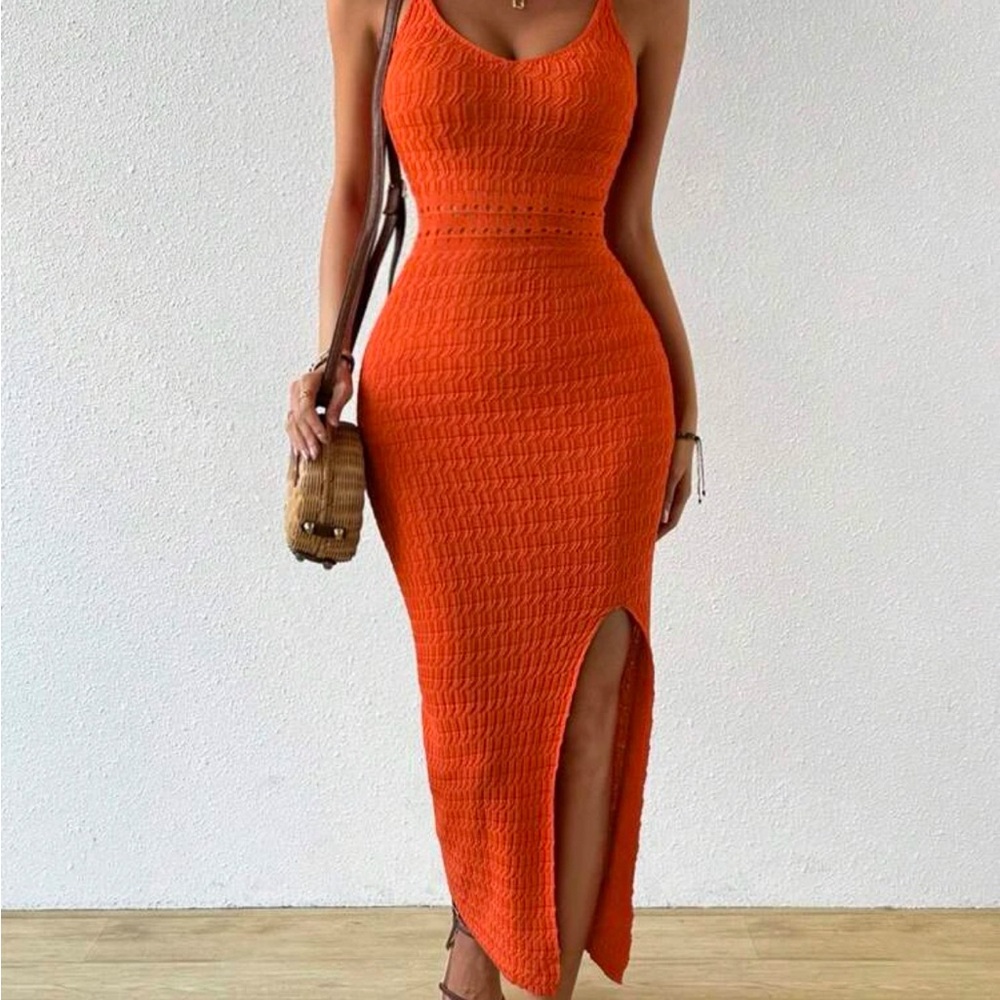 Cami Hollow Out Knitted Dress - Picture 3 of 4